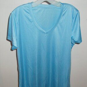 NWOT Dryfit tshirt in light blue in L